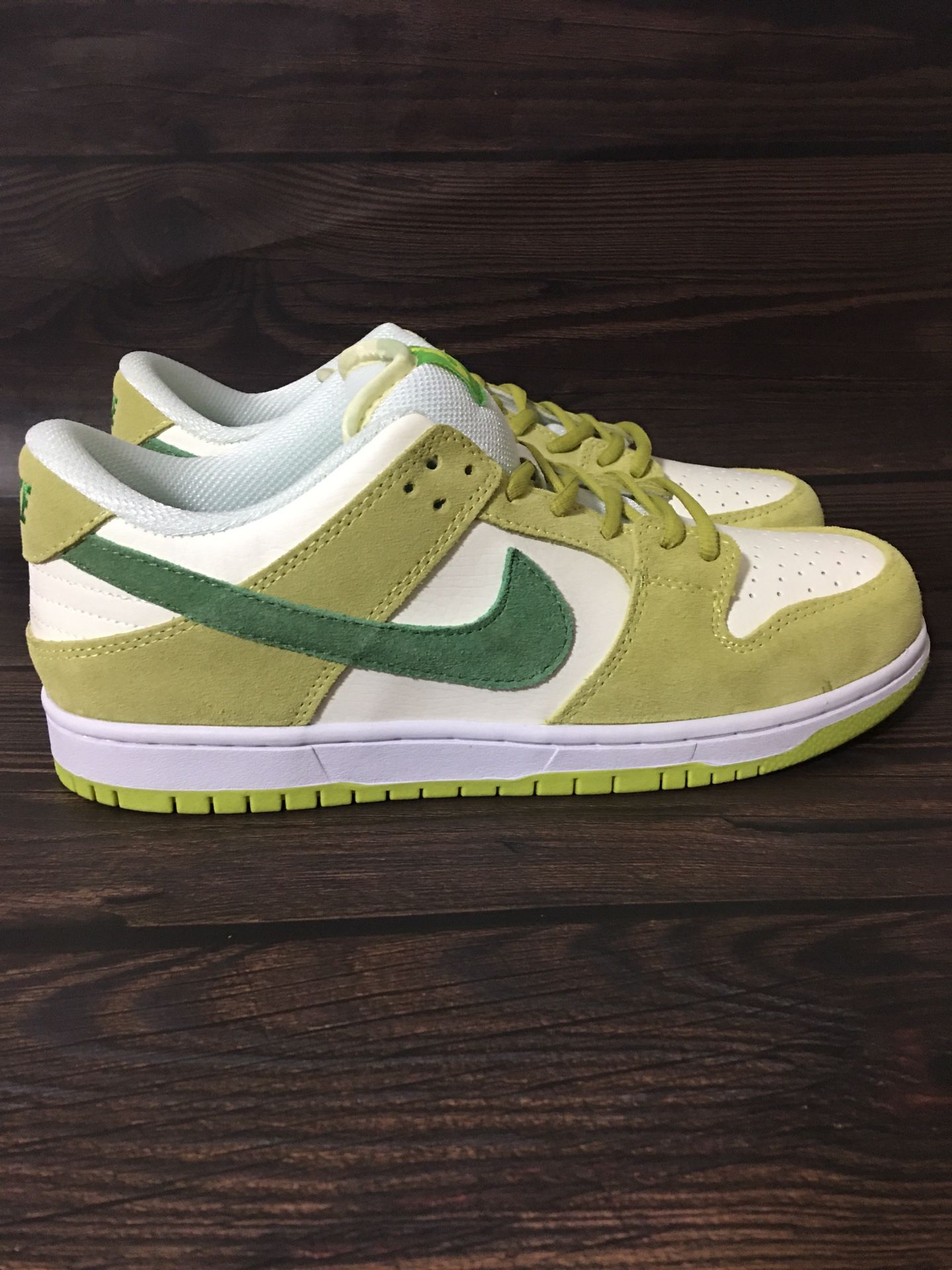 Nike Dunk SB Green Apple