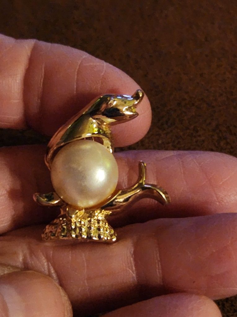 Vintage SEAL Costume Jewelry Brooch