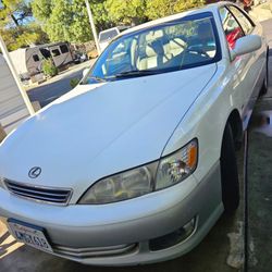 2000 Lexus ES 300