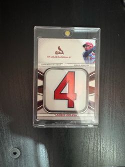 Player jersey patch card (Yadier Molina