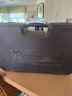 Michelin Auto Emergency/Roadtrip kit