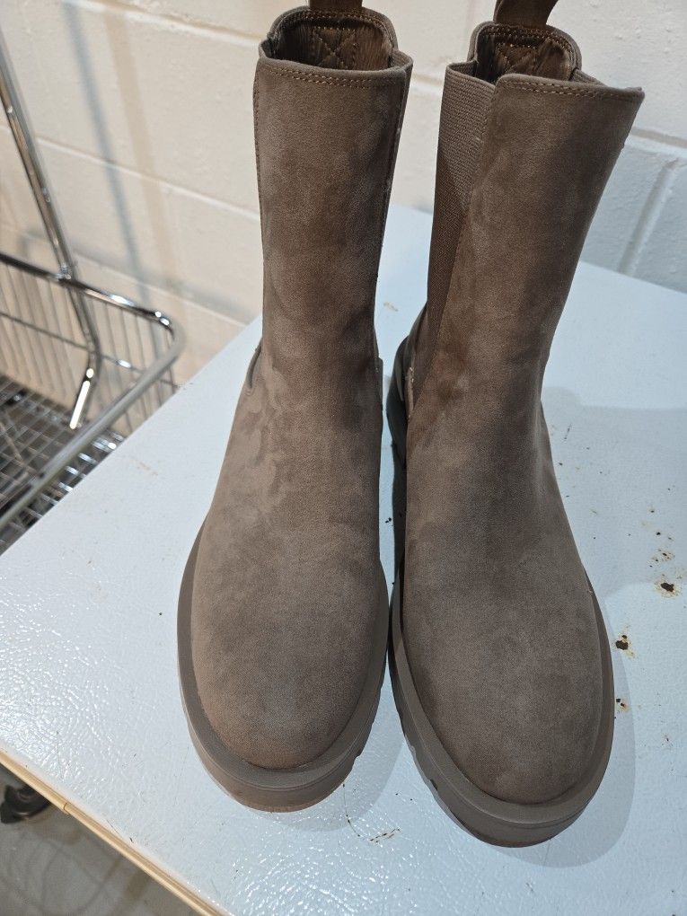 Womans Boots
