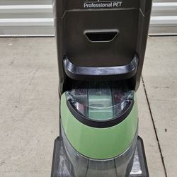Bissell Deep Clean Professional Pet Carpet Vacuum