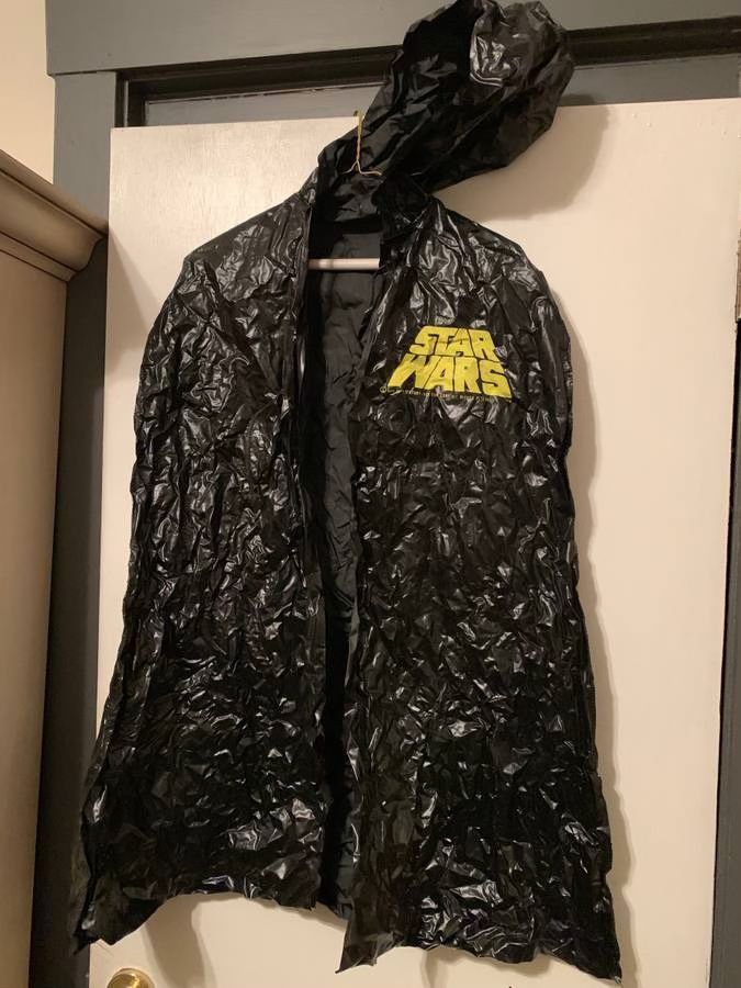 RARE! 1977 STAR WARS Black Plastic Rain Poncho / Cape with Hood