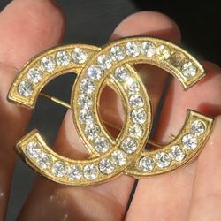 Vintage Classic Gold Crystal Costume Jewelry Pin Interlocking Brooch MISSING Stone Patina 