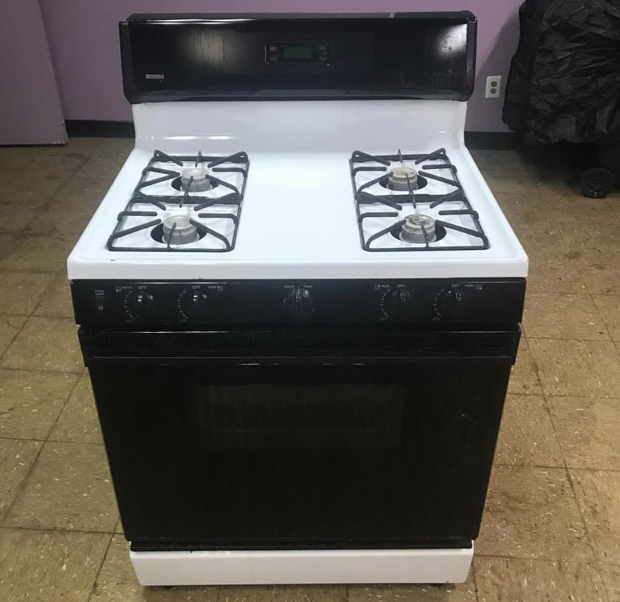 Kenmoore Gas Stove & Oven - White & Black.