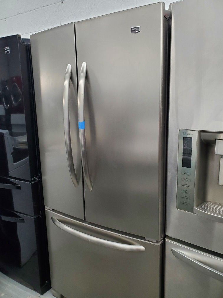 Refrigerator Maytag With 33 Inches 