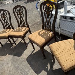 4 Dining Chairs
