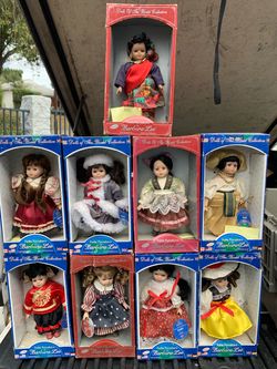 Barbara Lee Dolls of the World Collection Set