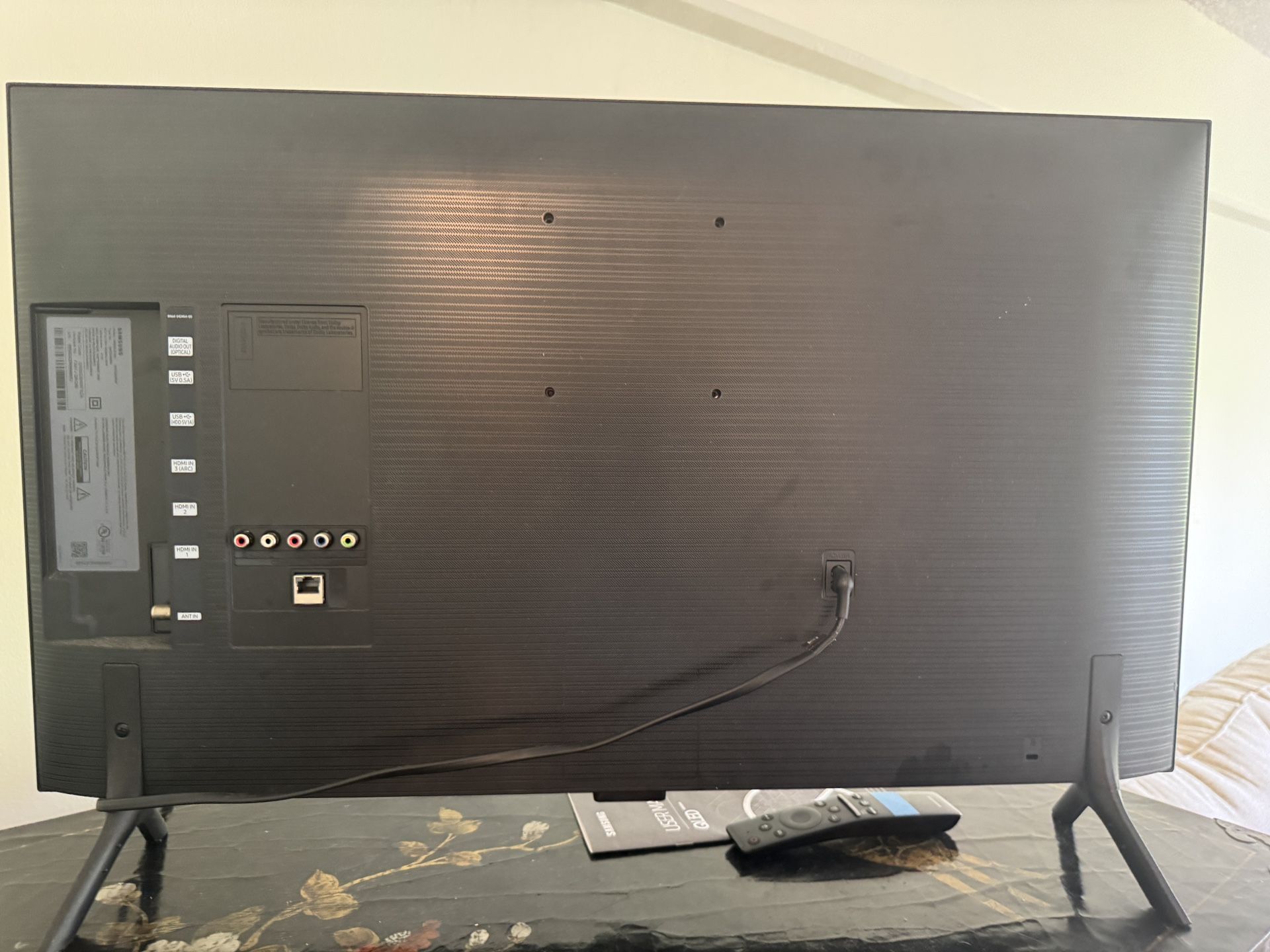 Samsung 32” TV W/Remote