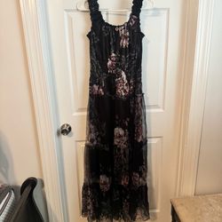 Women dress