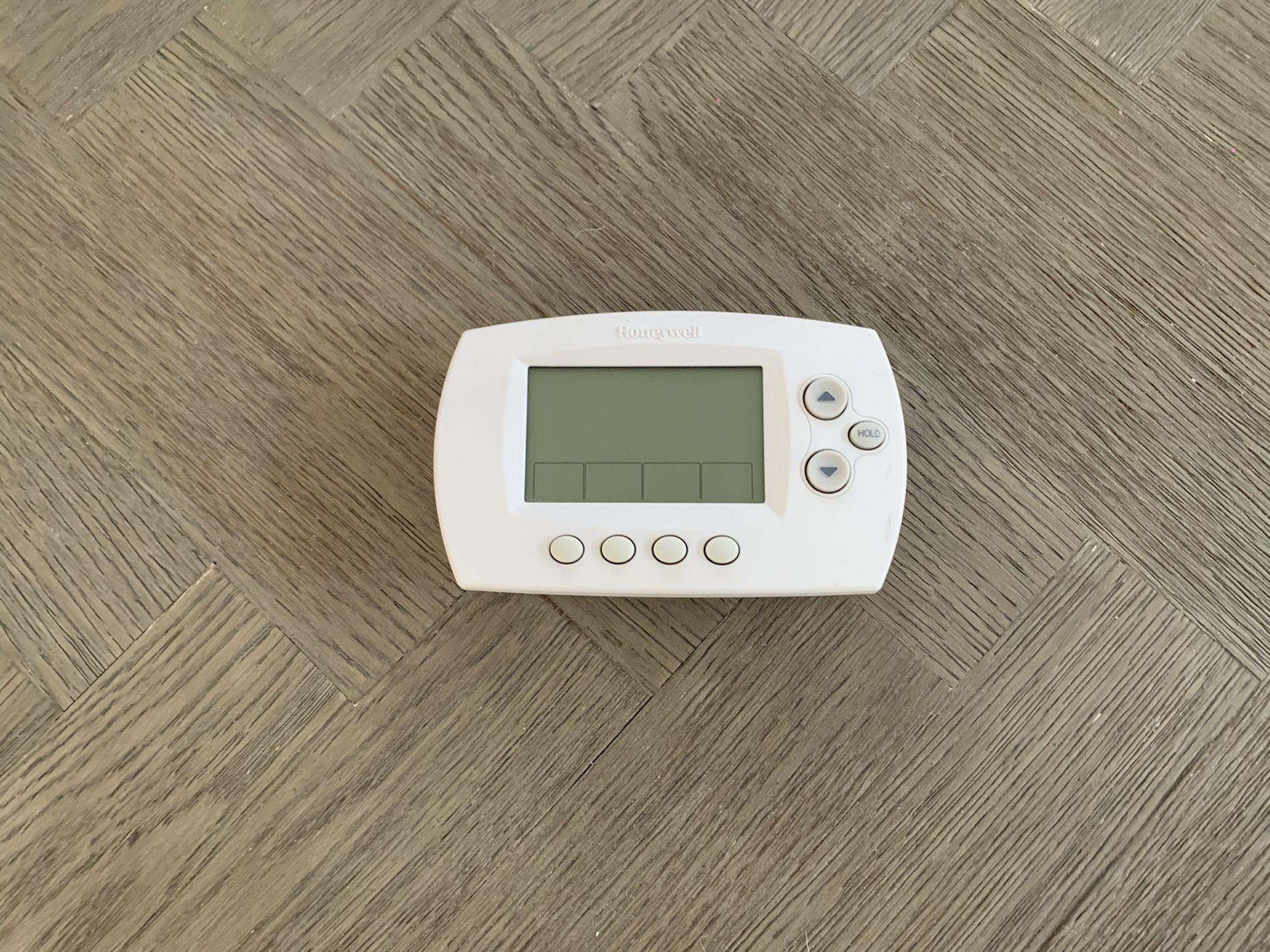 Honeywell WI-FI 7-Day Programmable Thermostat