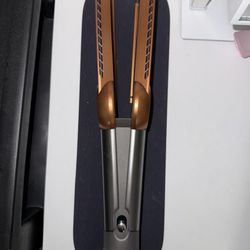 Wet to Dry -  Dyson Airstrait Straightener - Nickel/ Copper