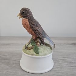 Vintage Gorham Japan Bisque Porcelain Robin Bird Music Box
