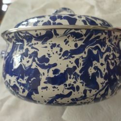 Blue And White Cooking Pot Like New
