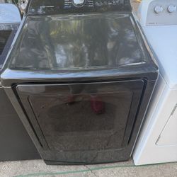 Samsung Dryer Black. Large Electric 