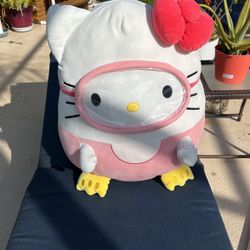 Squishmallow Jumbo Hello Kitty Scuba Diver - Easter : Springs