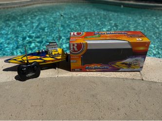 2 Radio Shack Sea Burner RC Jest Boats for sale!!! Perfect condition !!