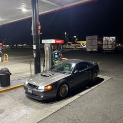 2004 Ford Mustang