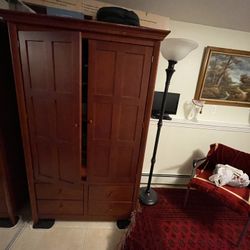 Armoire, Wardrobe, Closet In Excellent Condition 