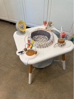 Skip Hop Discoverosity Montessori-Inspired 3-Stage Activity Center & Play Table for Baby Ages 4m+: Creative Thinking, 16 lbs