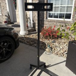 Metal Rolling Tv Stand 