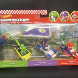 NEW Hotwheels Mario Kart Set