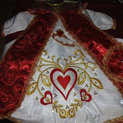 Sagrado Corazon outfit
