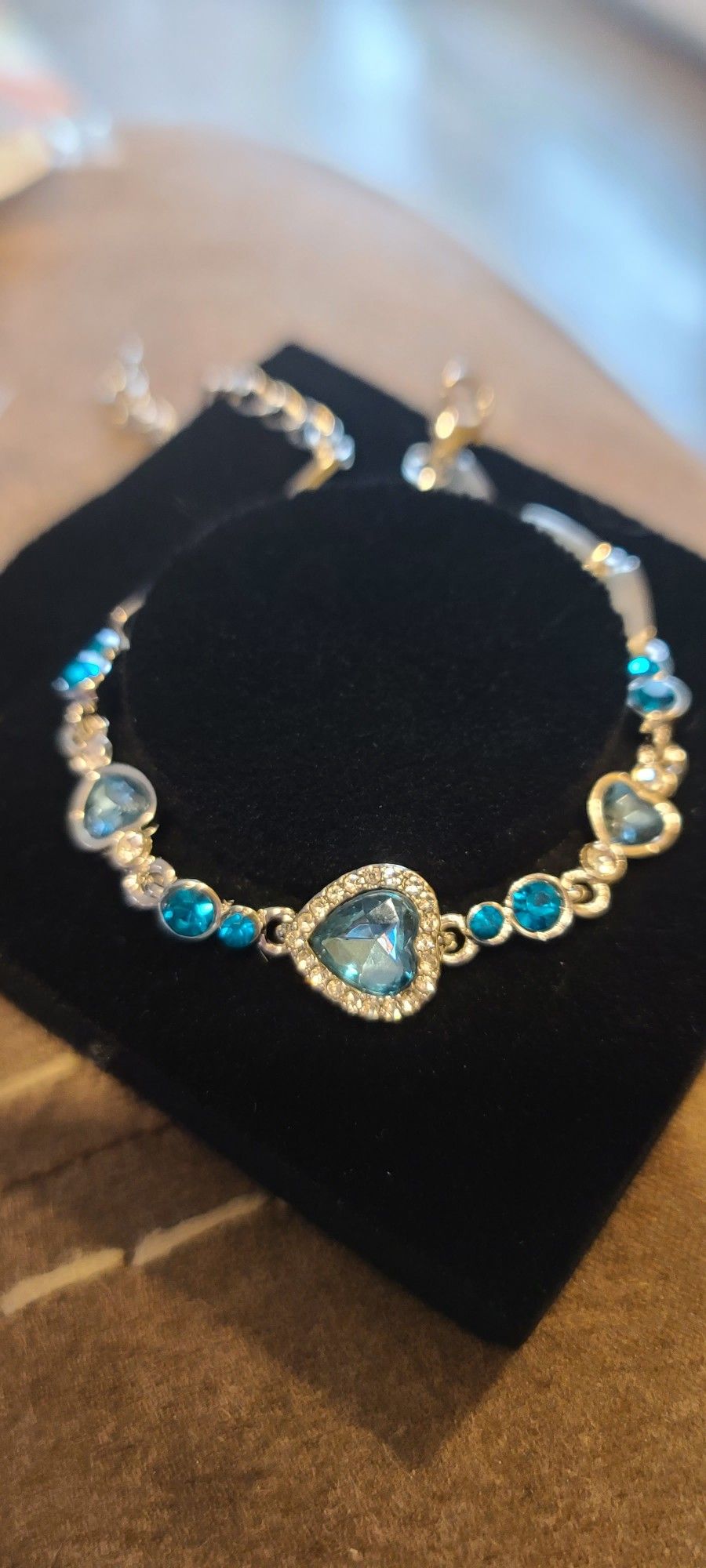 Silvertone Bracelet 7.5 Inches