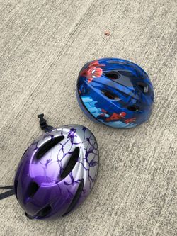 2 kids helmets ⛑ like new $12 each