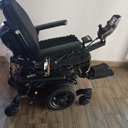 Quantum 6 Mobility Chair 