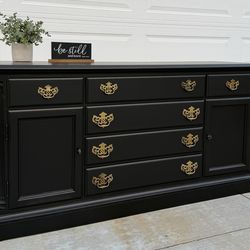 Gorgeous Black Solid Wood “American Drew” Dresser / Buffet / Storage Cabinet