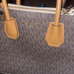 Mini Mk Purse In Excellent Condition 