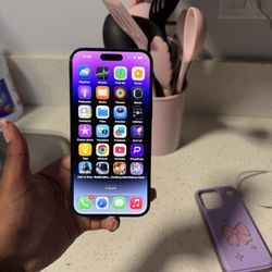 I Phone 14 Pro Max  Purple 256 GB Unlocked 