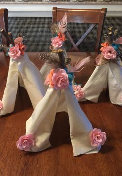 4 Teepees baby shower