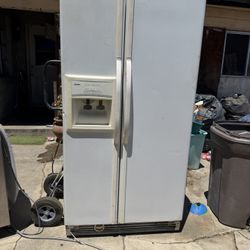refrigerator 