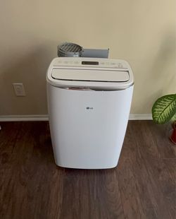 LG Portable Air Conditioner. Model LP1419IVSM.