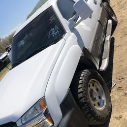 2003 Chevy Avalanche Parts Parting Out 