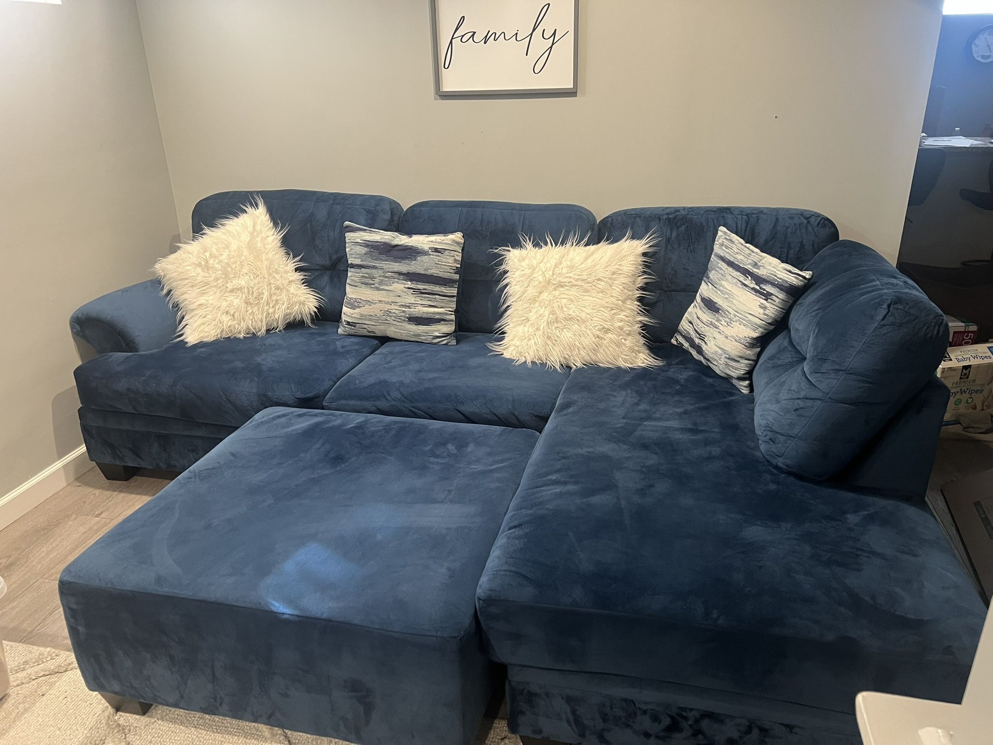 2 Piece Sectional Set w/ Ottoman and Swivel Arm Chair