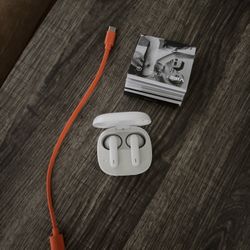 Earbuds
