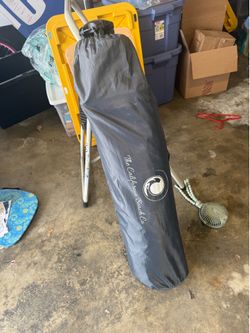 California Beach Co baby tent