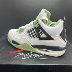 Nike Air Jordan 4 Retro “Seafoam / Oil Green” – Size 11 – Brand New

