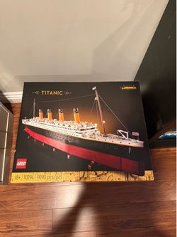 NEW LEGO Titanic