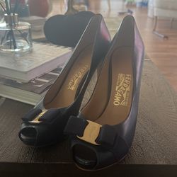 Salvatore Ferragamo Size 7 