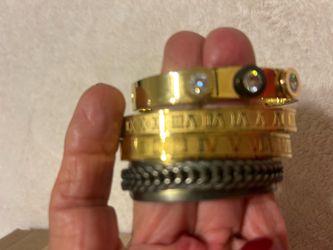 Boutique bracelets