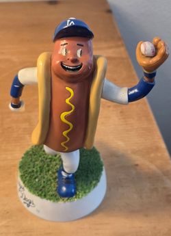 Rare Dodger dog bobblehead