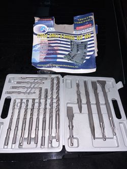 near-mint 17-Piece SDS-Plus Drill & Chisel Set