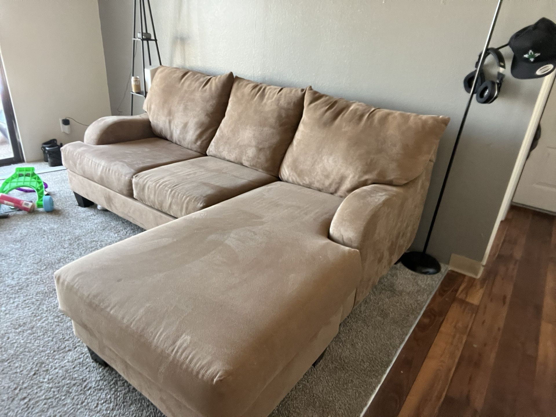Couch for Sale in Albuquerque, NM OfferUp