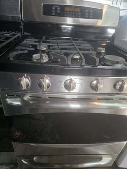 GE Profile 30 in. 5 burners Freestanding Natural Gas Range (Stainless Steel)