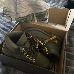 Timberlands For Kids (Size: 11C/ Brand New)😊